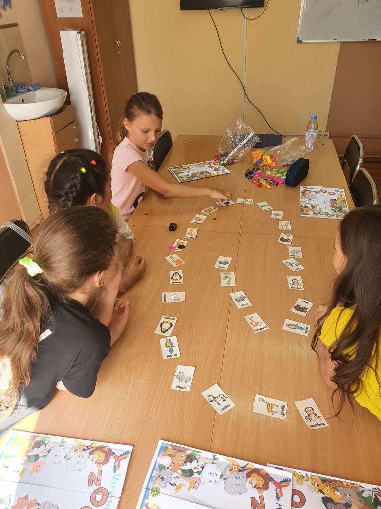 Школа английского языка (5-15 лет)
