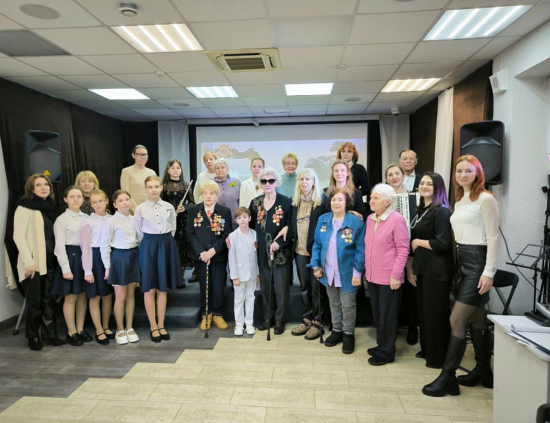 Литературно-музыкальная программа "Линия фронта прошла через детство"