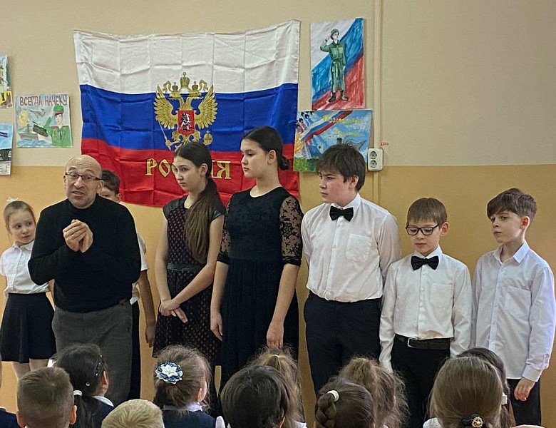 Два мира – два детства