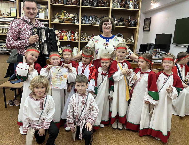 Поздравляем  юных участников VIII Открытого конкурса детского и юношеского народного музыкального исполнительства «Кузьминки»