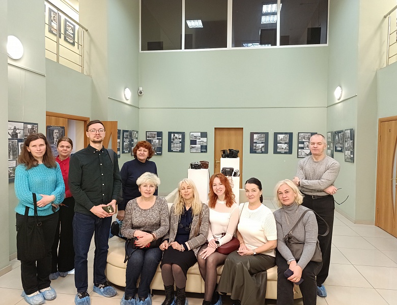 Экскурсия  в Государственный архив Калининградской области, посвящённая 80-летию образования Калининградской области