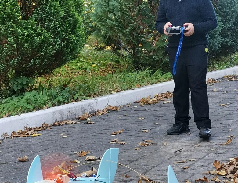 Один день из жизни студии «Техуспех»: где чертежи оживают, а мечты становятся техникой