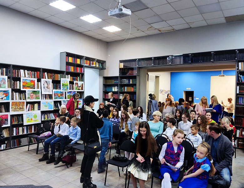 Гала-концерт и церемония награждения победителей и призёров  открытого многожанрового  фестиваля –конкурса  «Отчизне посвящаю!» 