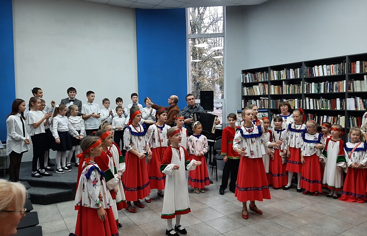Литературно-музыкальная композиция ко Дню матери «ЛЮБИМОЙ МАМЕ ПОСВЯЩАЕМ!»