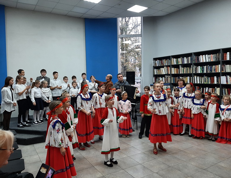 Литературно-музыкальная композиция ко Дню матери «ЛЮБИМОЙ МАМЕ ПОСВЯЩАЕМ!»