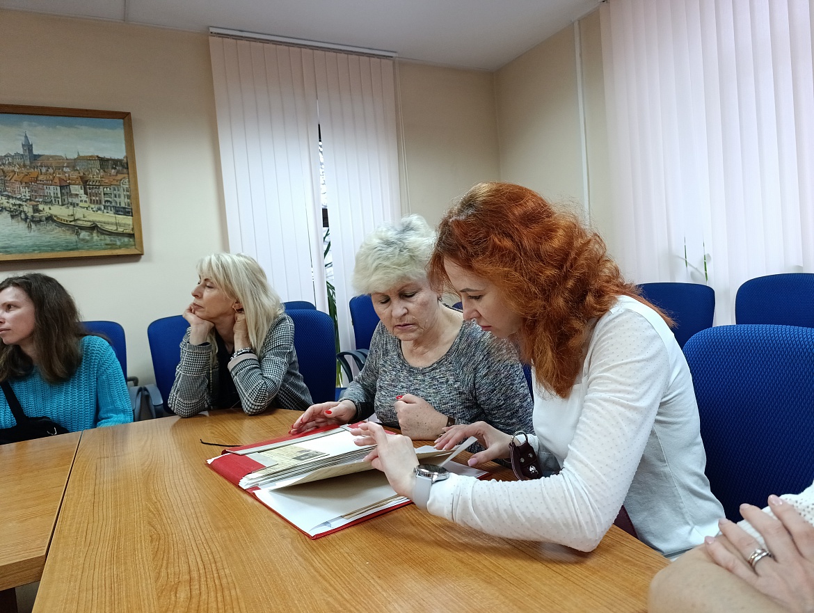 Экскурсия  в Государственный архив Калининградской области, посвящённая 80-летию образования Калининградской области