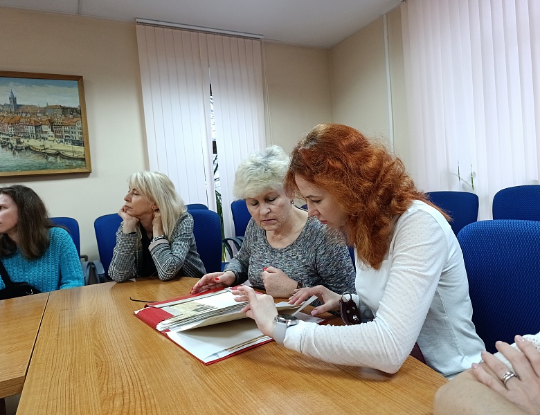 Экскурсия  в Государственный архив Калининградской области, посвящённая 80-летию образования Калининградской области