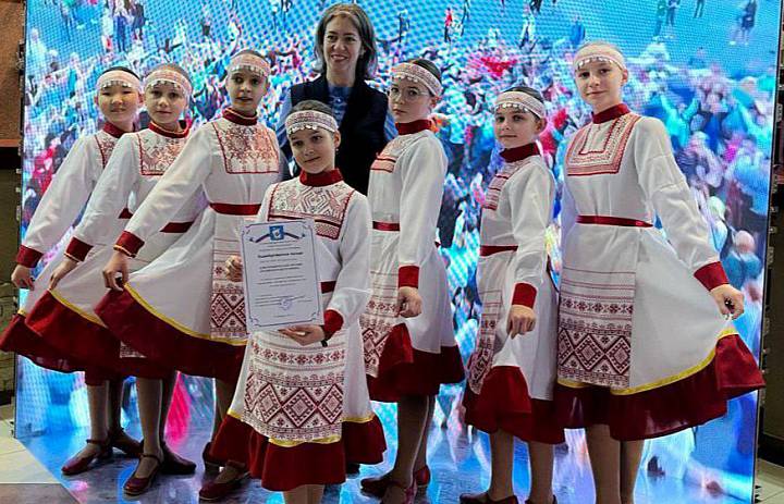 Юные танцоры ДЮЦ "НА КОМСОМОЛЬСКОЙ" приняли участие в открытии Года единства народов России