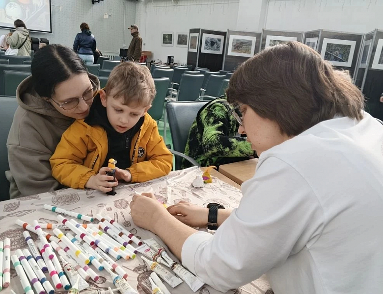 В Калининградском зоопарке наши педагоги провели пасхальные мастер-классы для детей